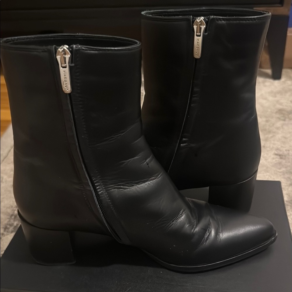 Margaux Downtown Ankle Boots - Picture 4 of 6
